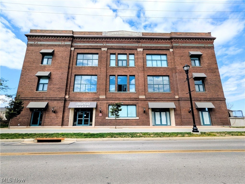 401 W Shoreline Drive 244 — photo
