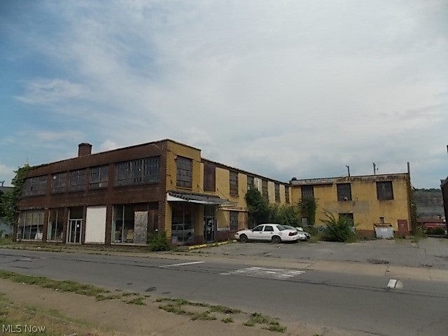 320 N 5th Street — photo