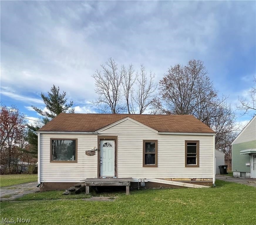 2773 Burton Street SE — photo