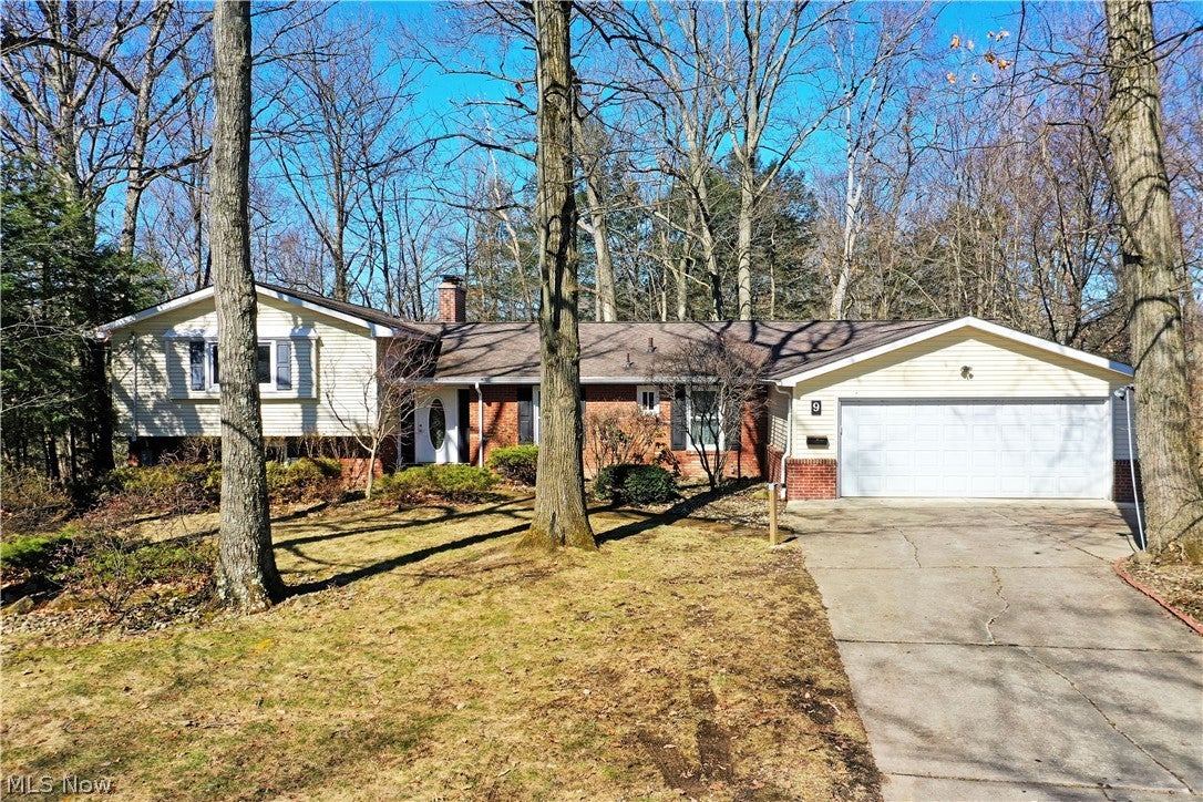 9 Hillside Drive — photo