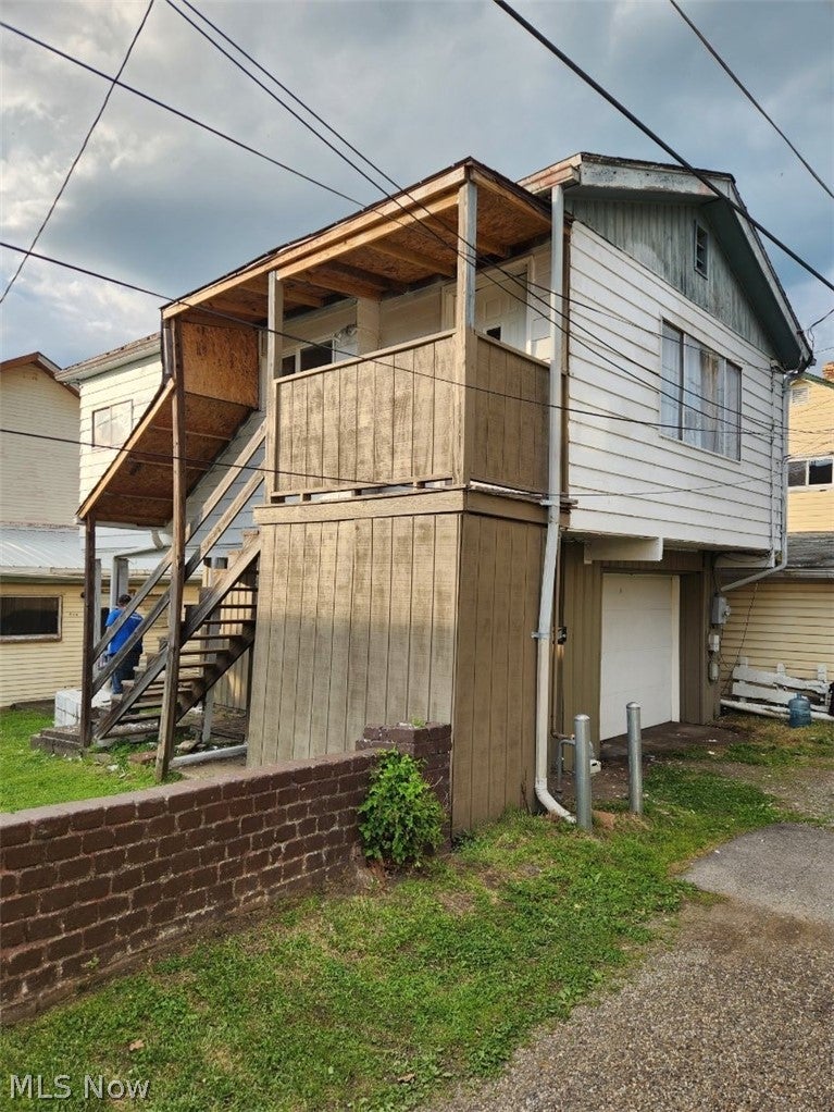805 Clover Alley — photo