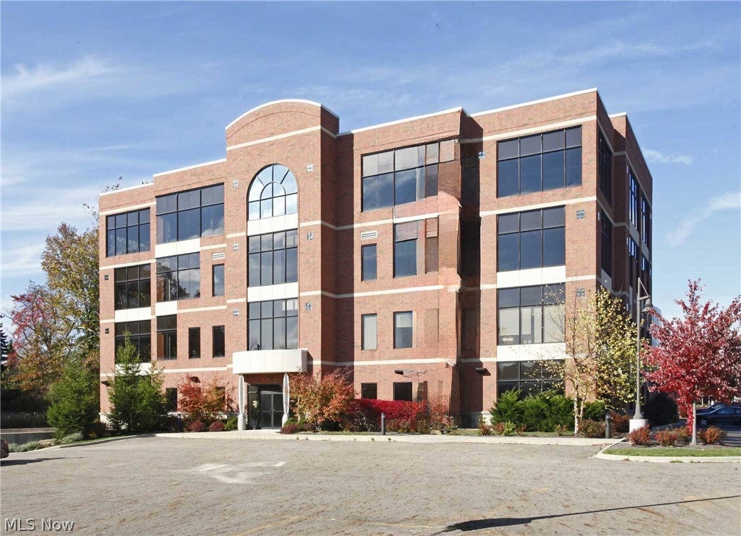 822 Kumho Drive 102 — photo