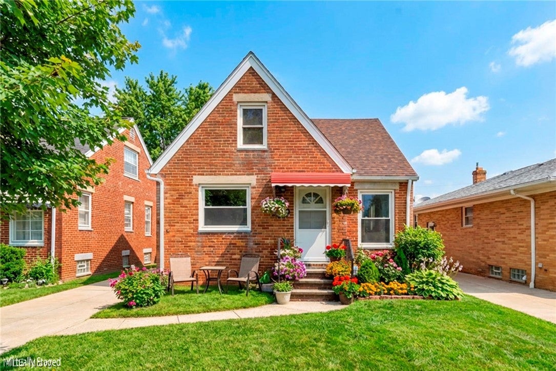 3202 Parklane Drive — photo