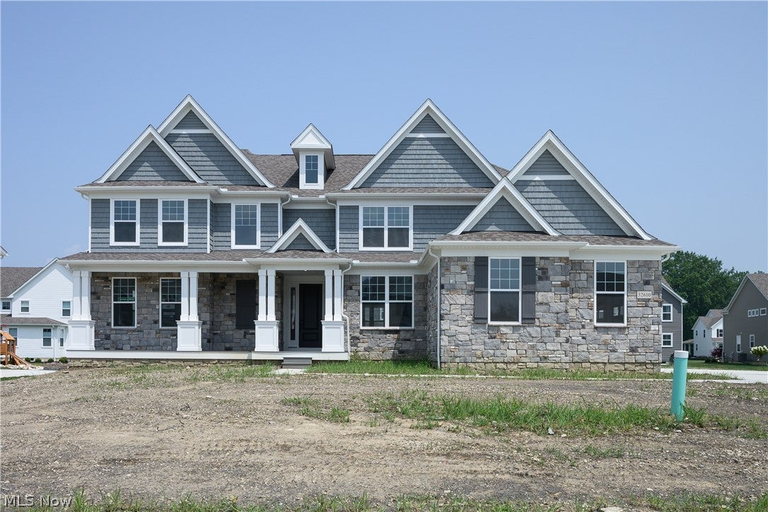 32610 Trillium Court — photo