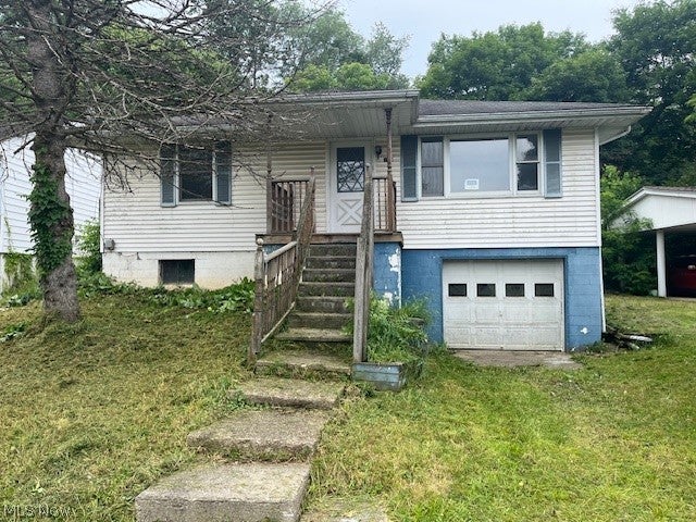 219 W College Street — photo