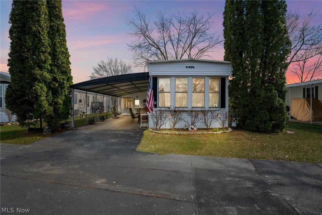 1623 NE Catawba Road 160 — photo