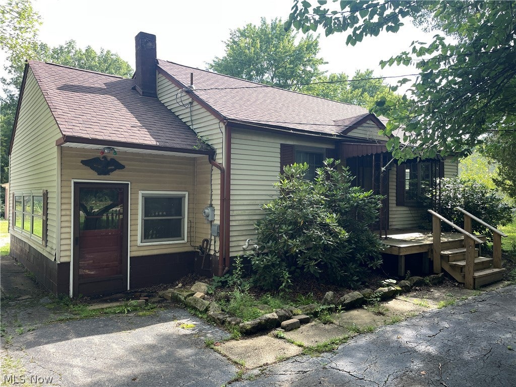 744 Carson Salt Springs Road — photo
