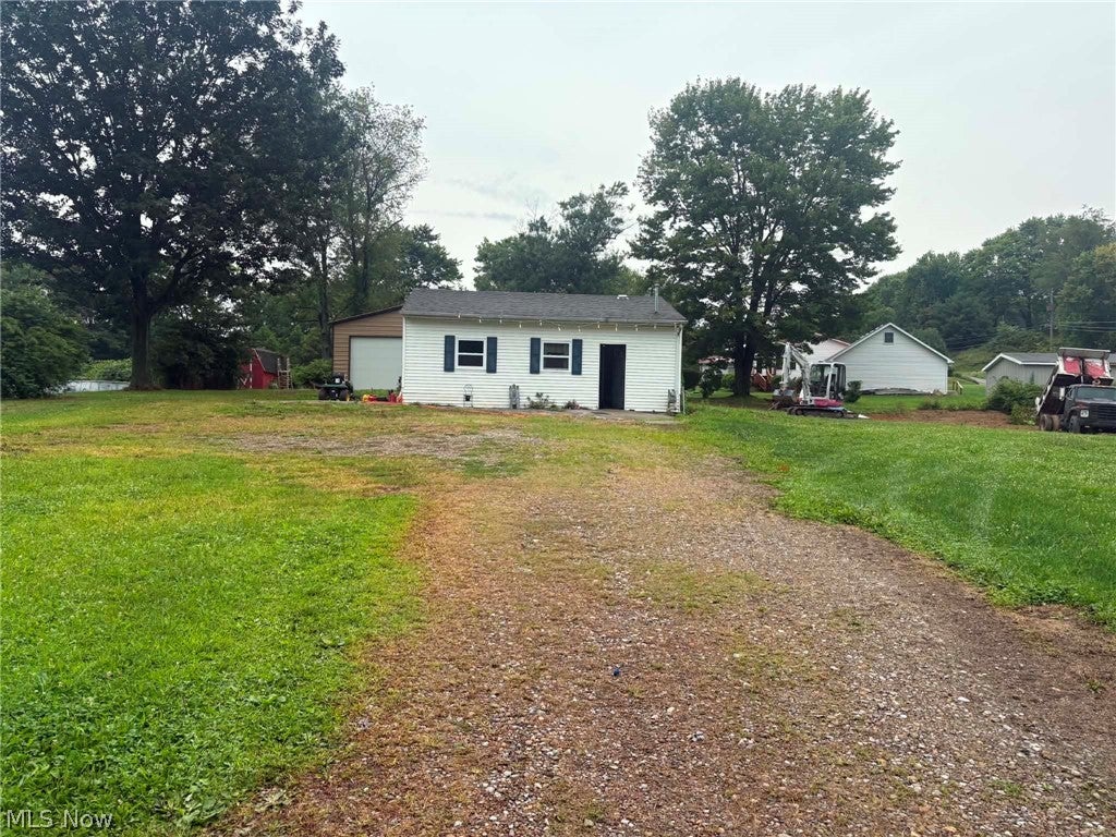 1112 Mick Road — photo