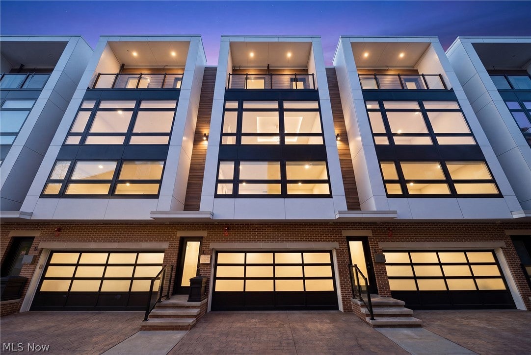 3114 Vine Court — photo