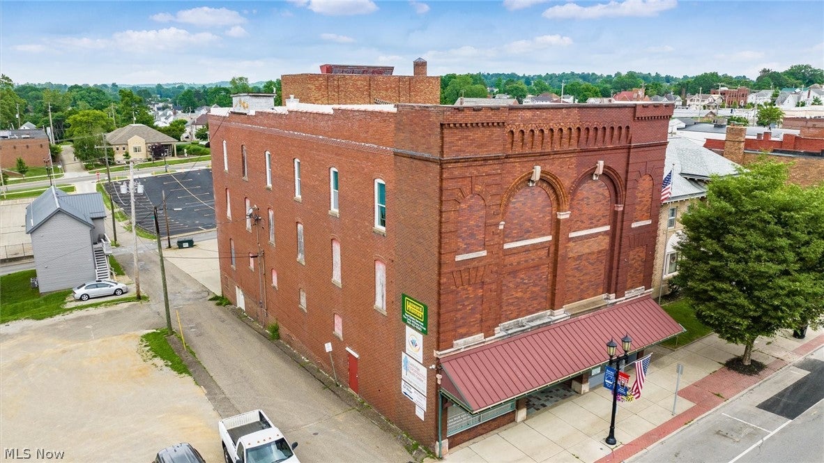 927 Wheeling Avenue 305-310 — photo
