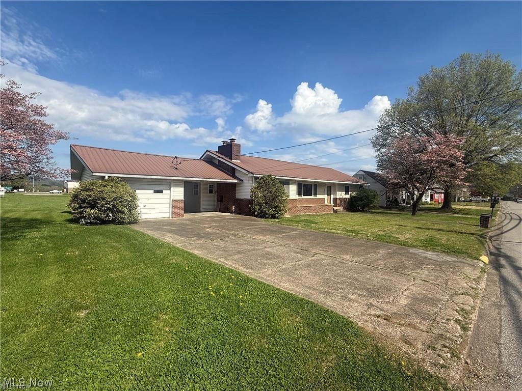 1001 Stadium Drive — photo