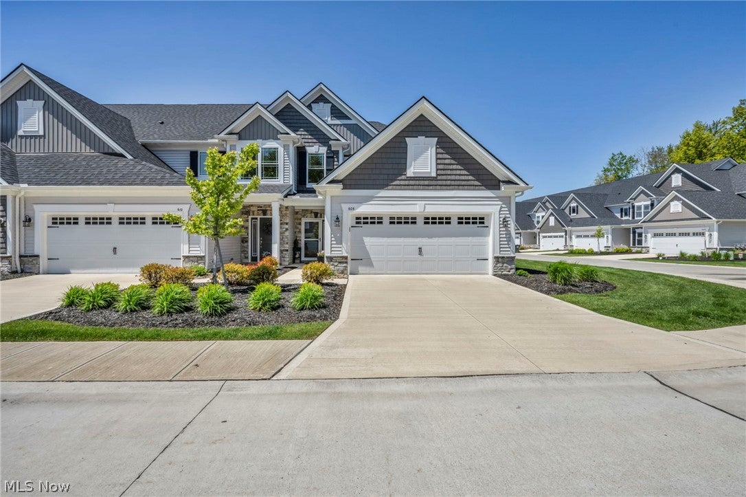 606 Monteforte Court 43 — photo