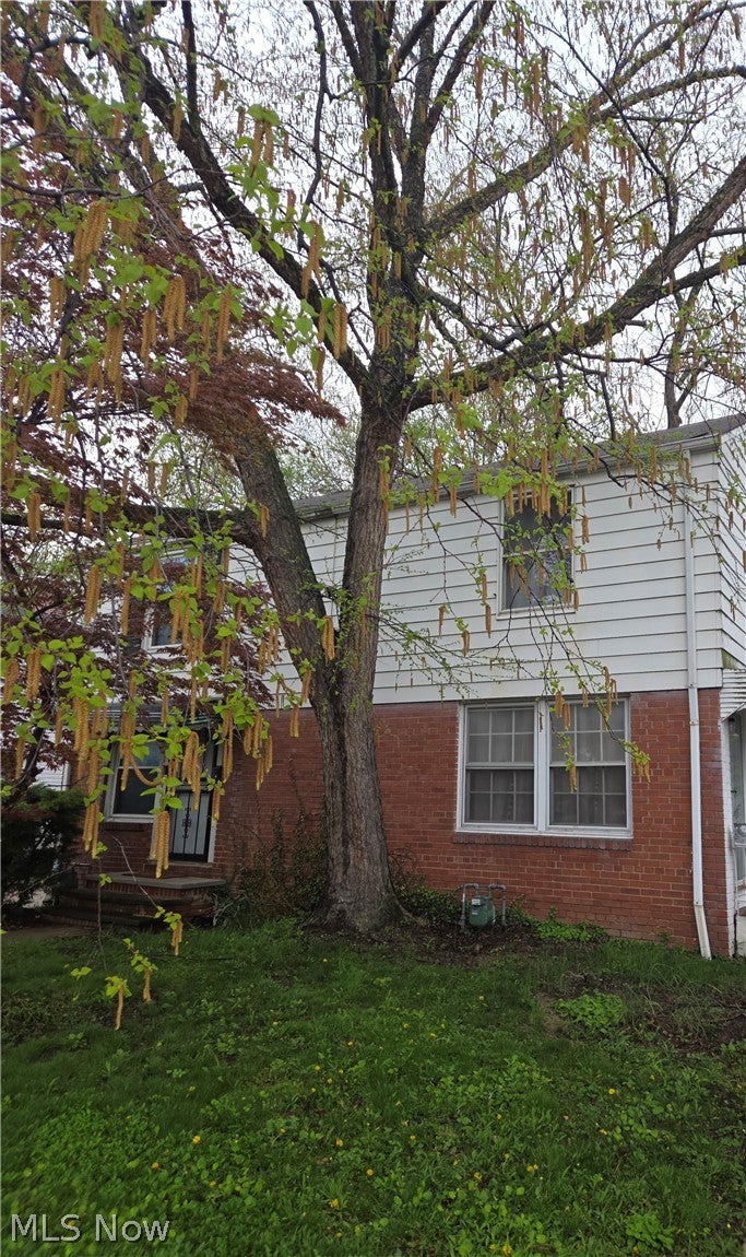 21711 S Lake Shore Boulevard — photo
