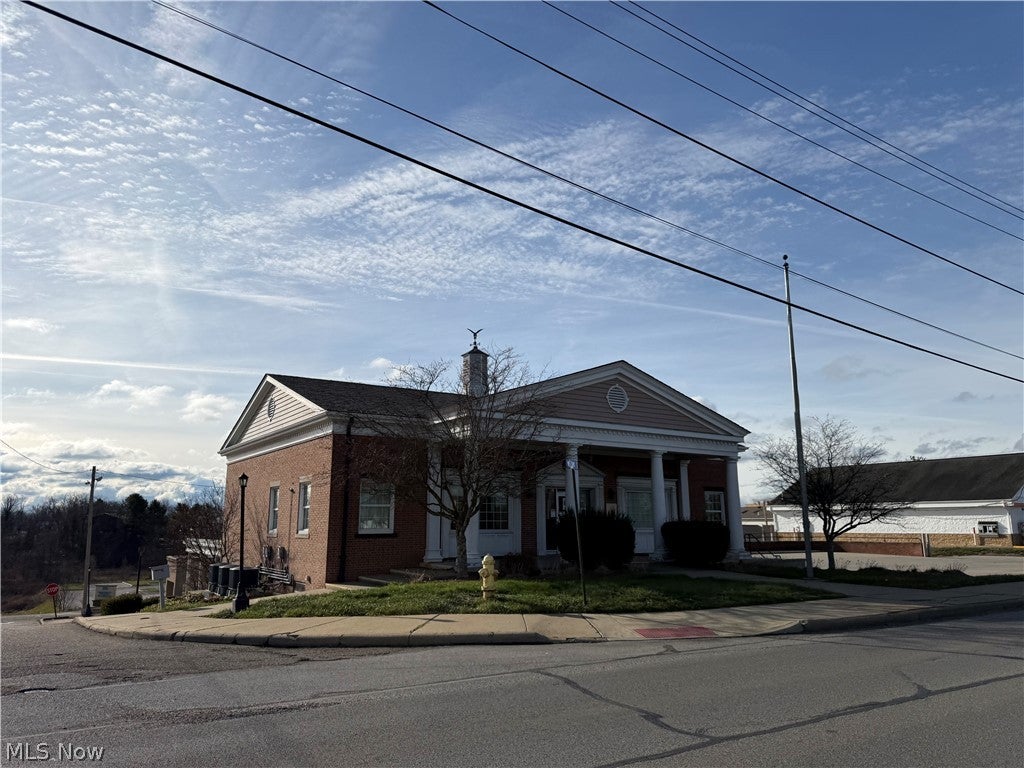 600 Main Street — photo