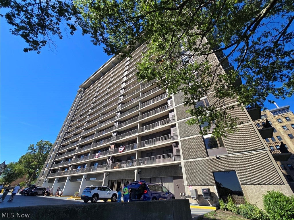 12500 Edgewater Drive 202 — photo