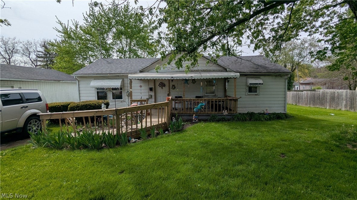 473 Van Buren Street — photo