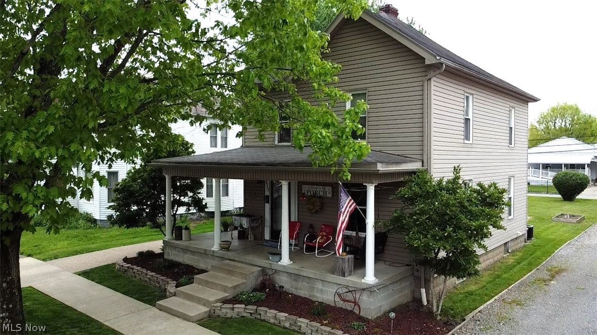 817 Walnut Street — photo