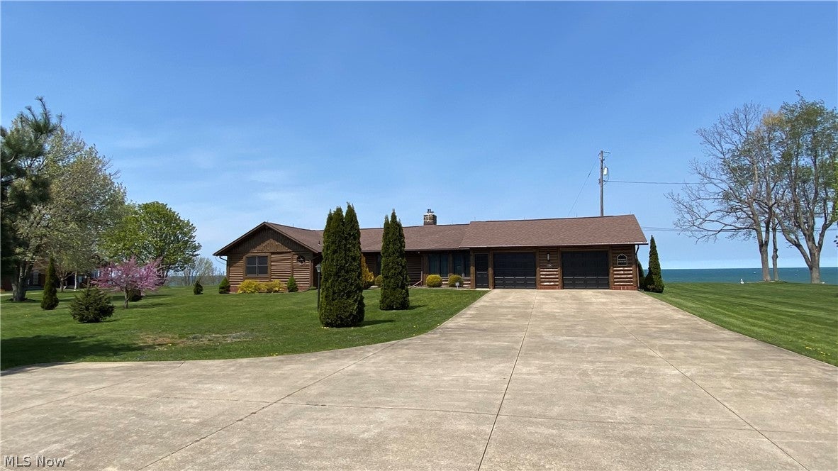 1104 Lake Road — photo
