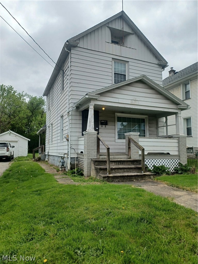 1639 Wellington Avenue — photo