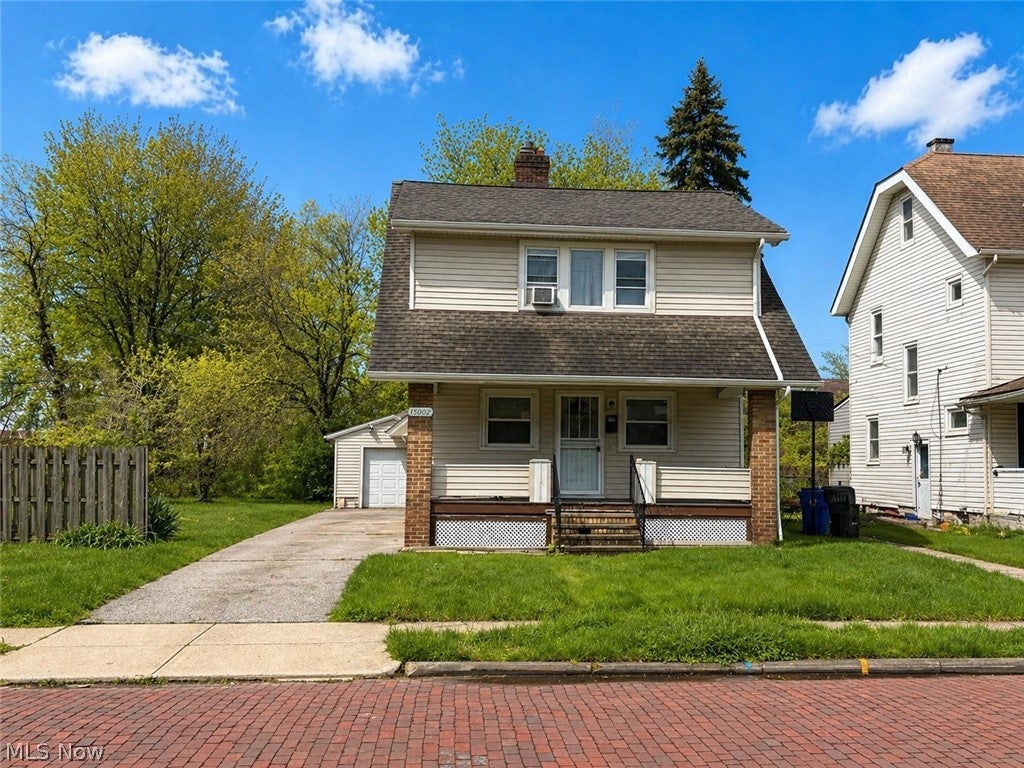 15002 Upton Avenue — photo