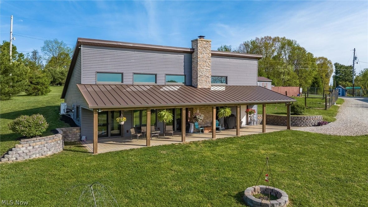 6180 Irish Ridge Road SE — photo
