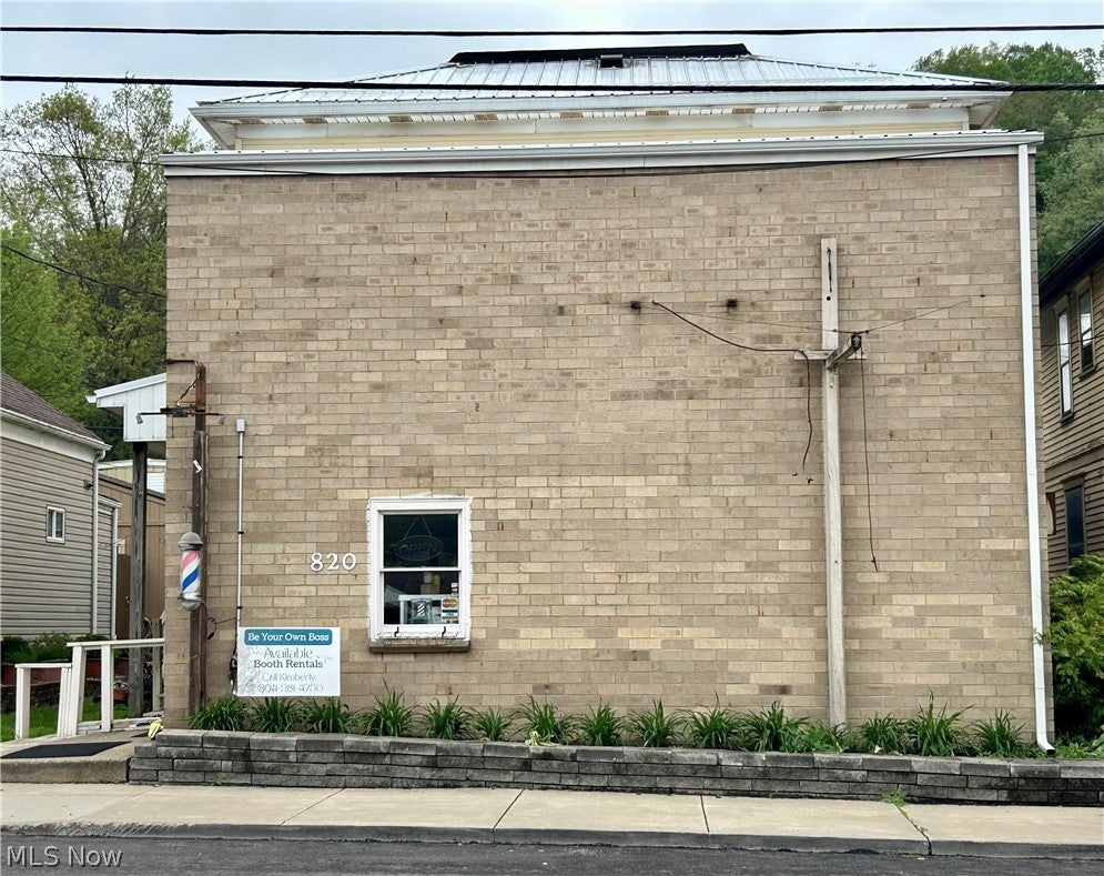 820 Commerce Street — photo