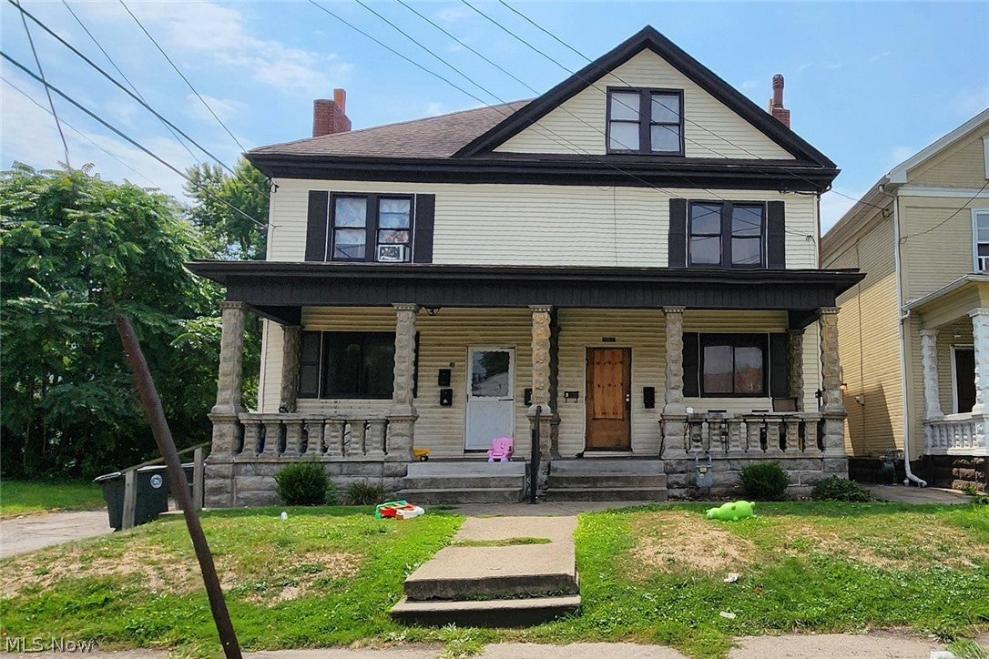 1525 Plum Street — photo