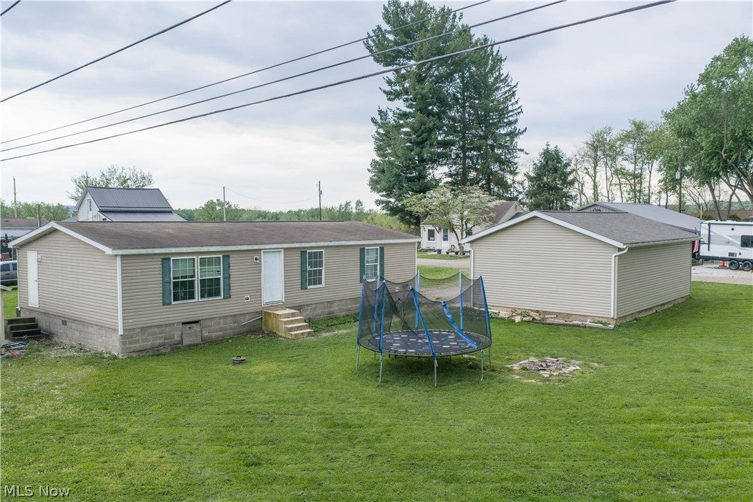 2195 James Street SE — photo