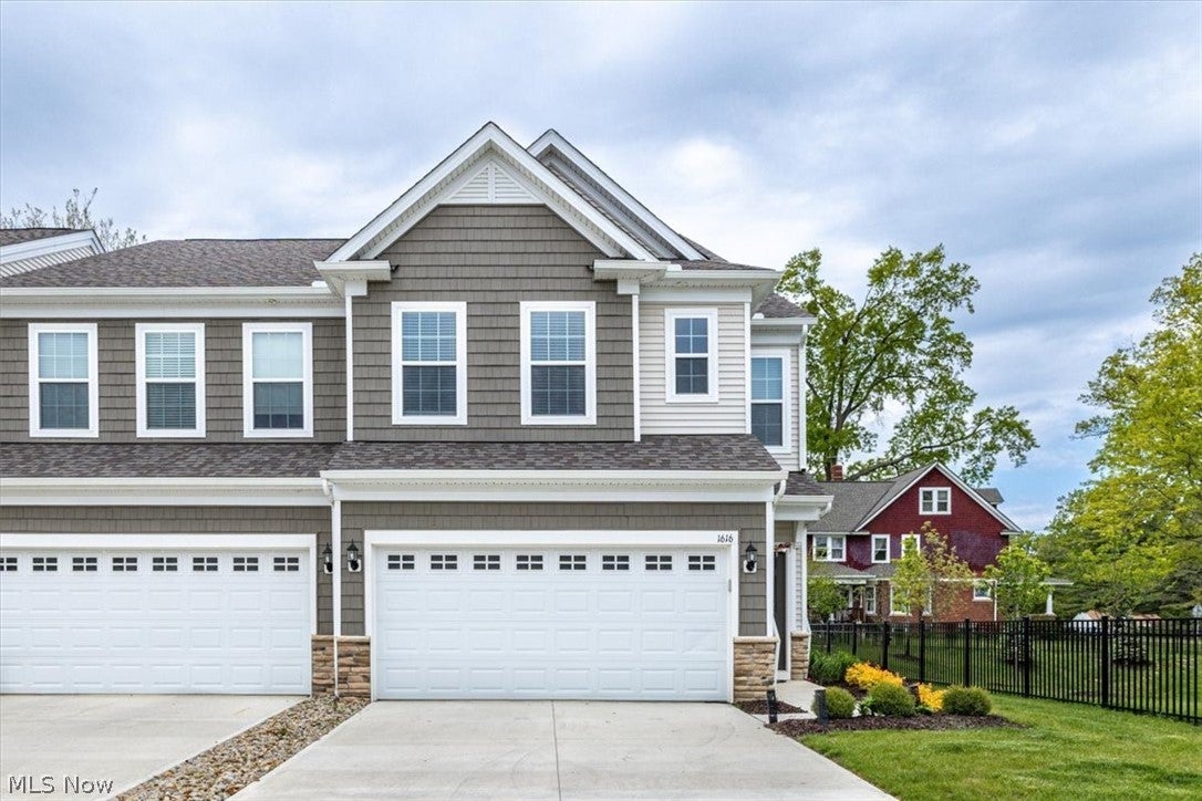 1616 Merlot Lane — photo
