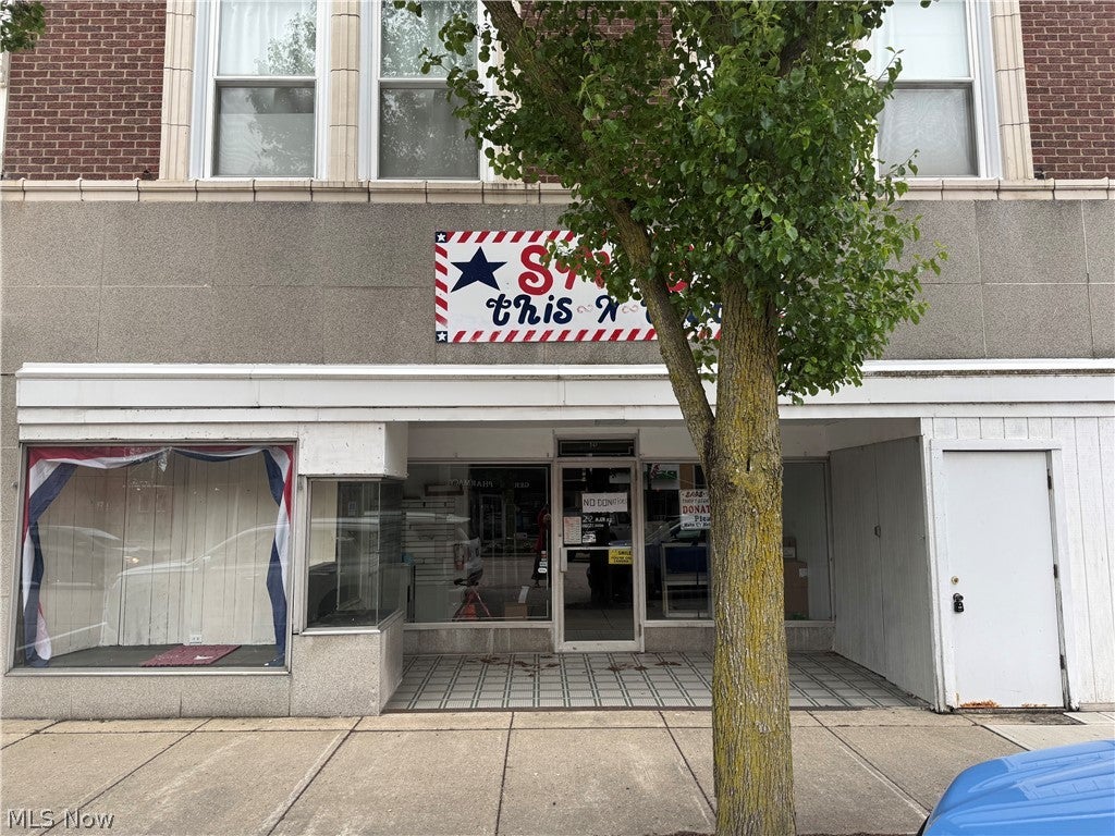 242 Main Street — photo