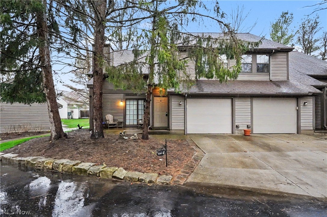1323 Red Tail Hawk Court 4 — photo