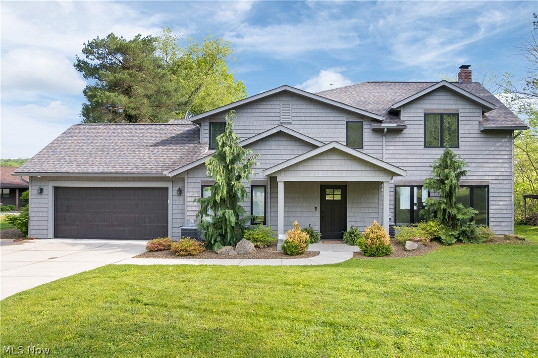 2264 Laurel Drive SW — photo
