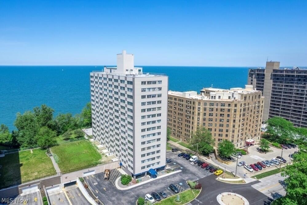12520 Edgewater Drive 510 — photo