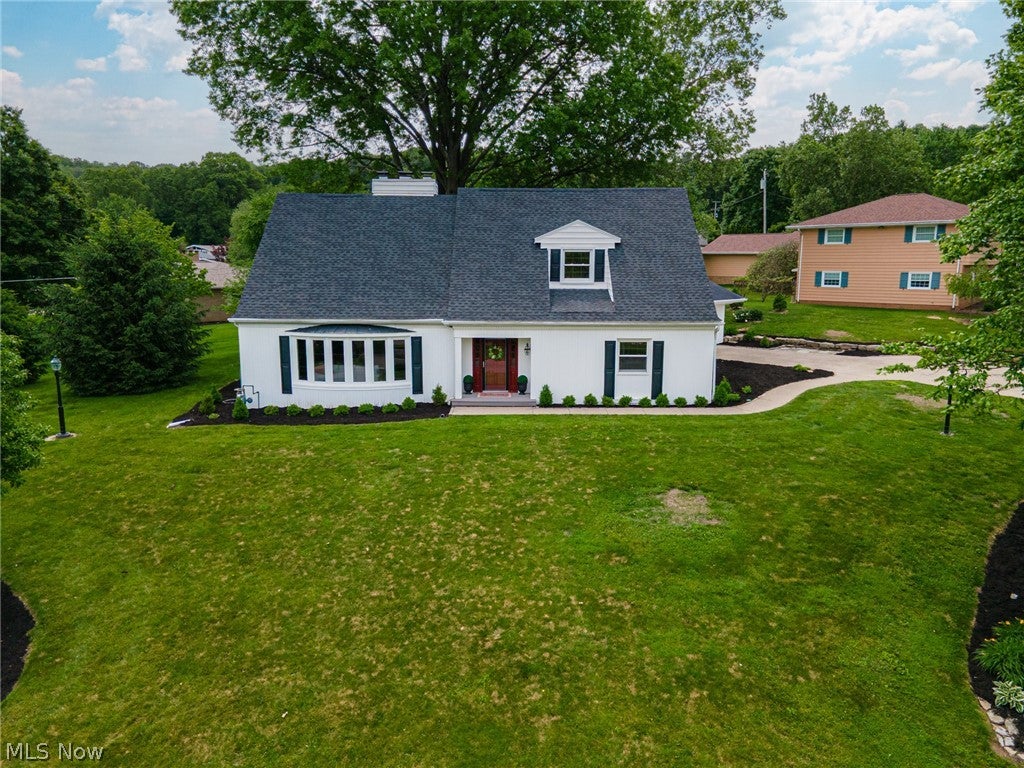 1691 Knob Hill Drive — photo