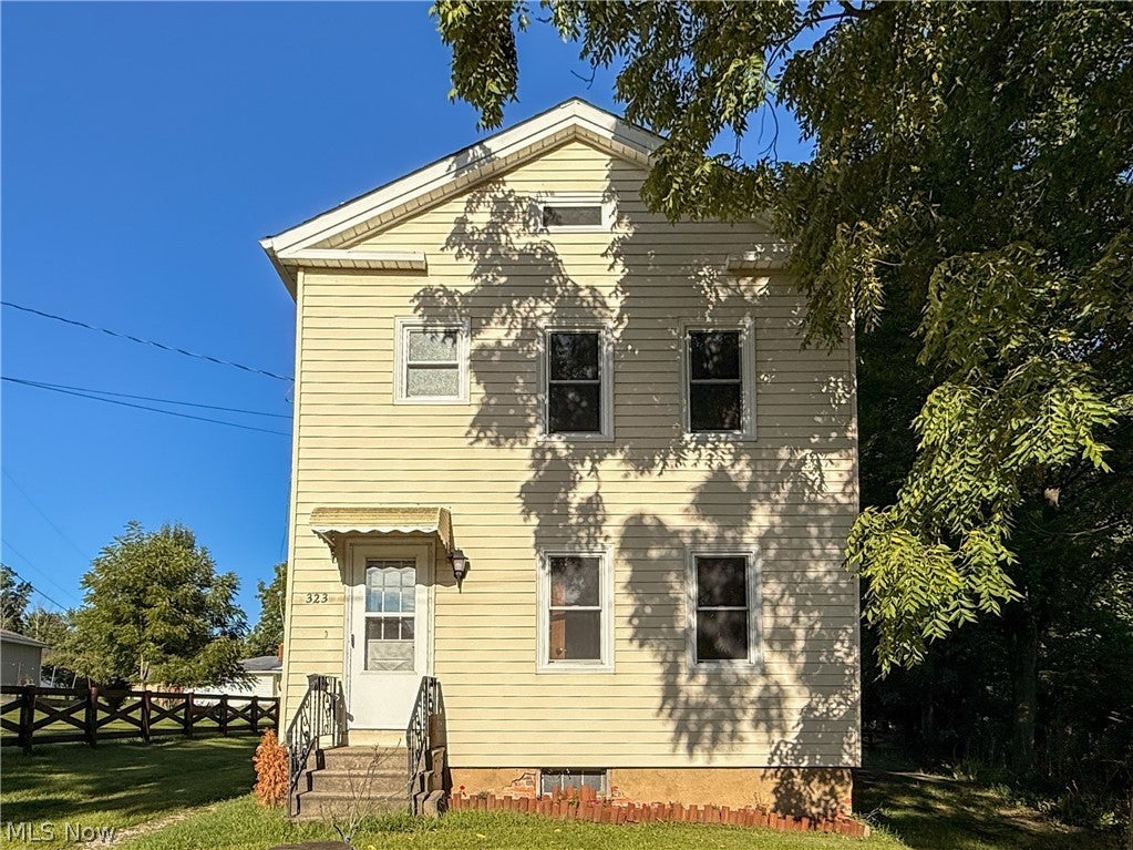 323 S Huntington Street — photo
