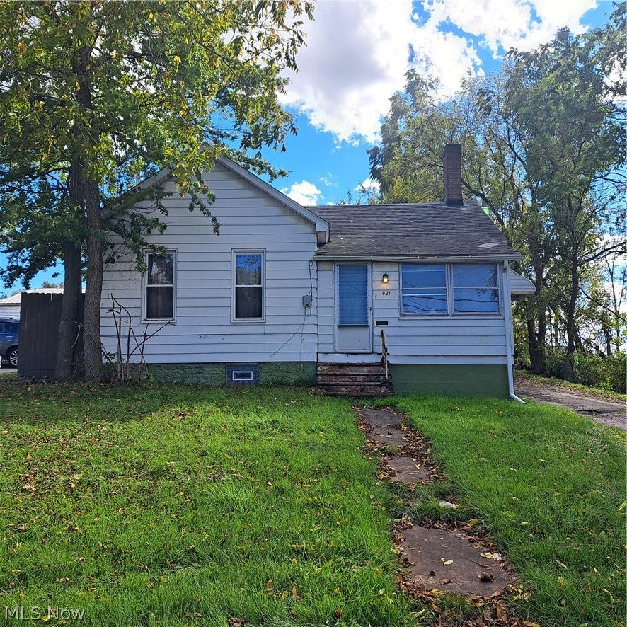 1021 Oak Street — photo