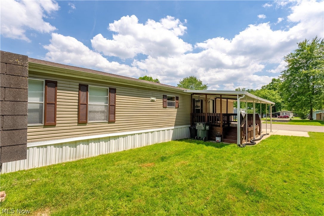 62 Redwood Drive — photo