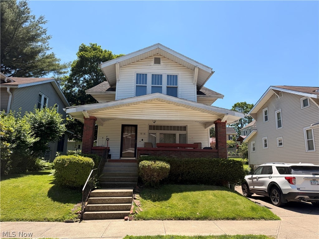 1018 Foster Avenue — photo
