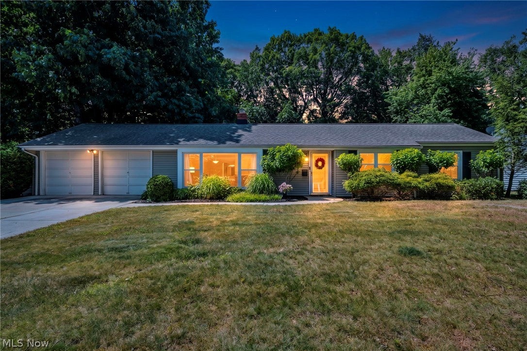23111 Lincolnshire Drive — photo