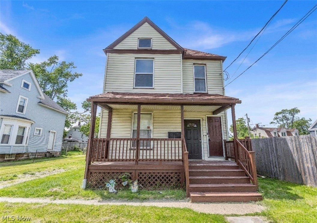 812 Lovett Place Up — photo
