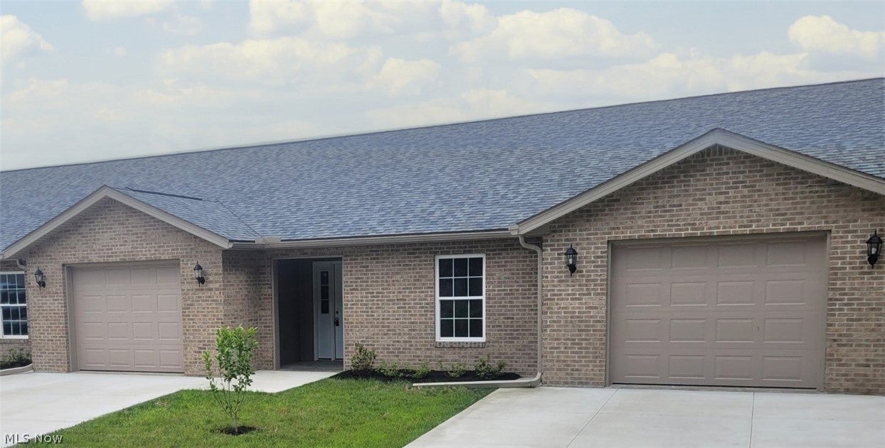 203 Knollton Drive — photo