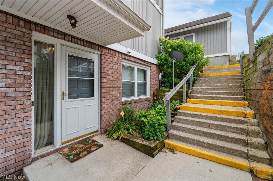 227-E Portage Lakes Drive — photo