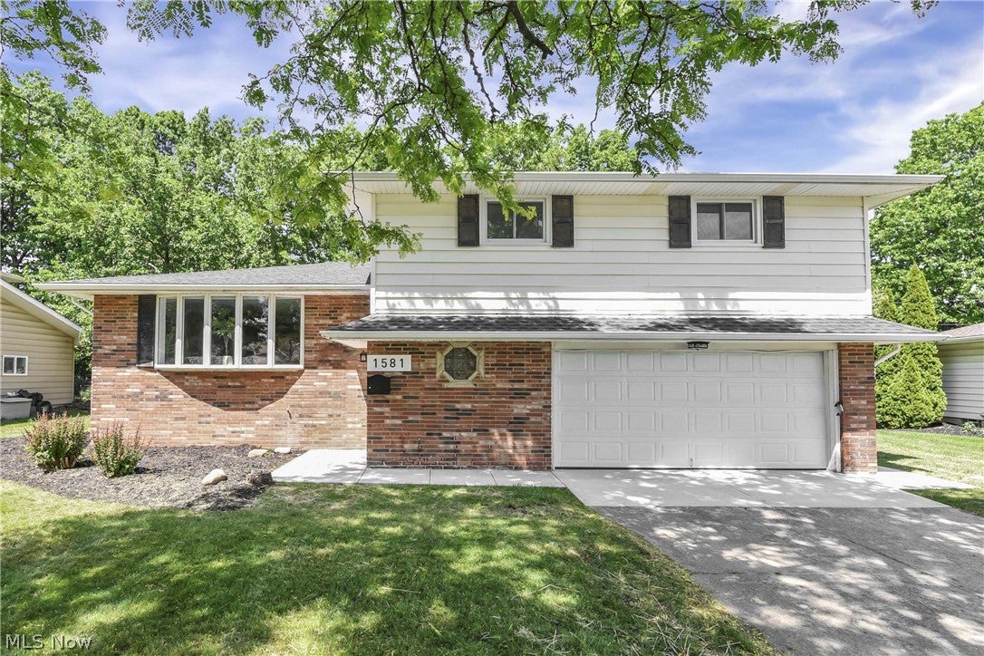 1581 N Circle View Drive — photo