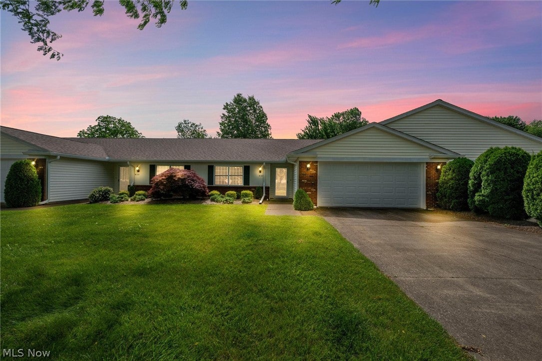 937 Ridgeview Drive — photo