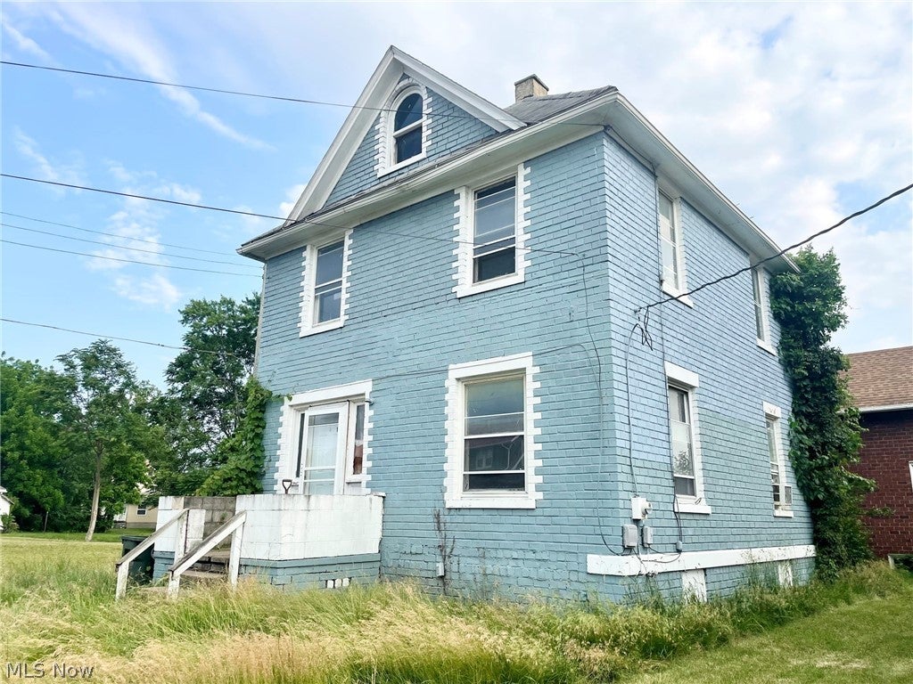 1720 5th Street SE — photo
