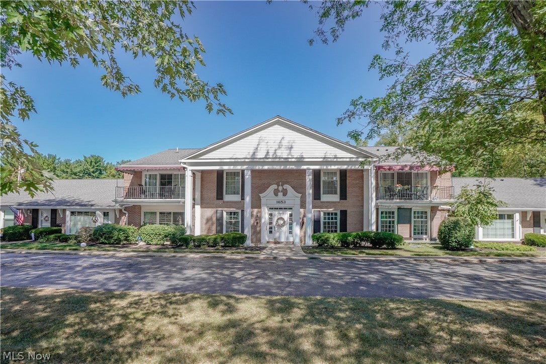 1653 Greenway Road SE 202 — photo