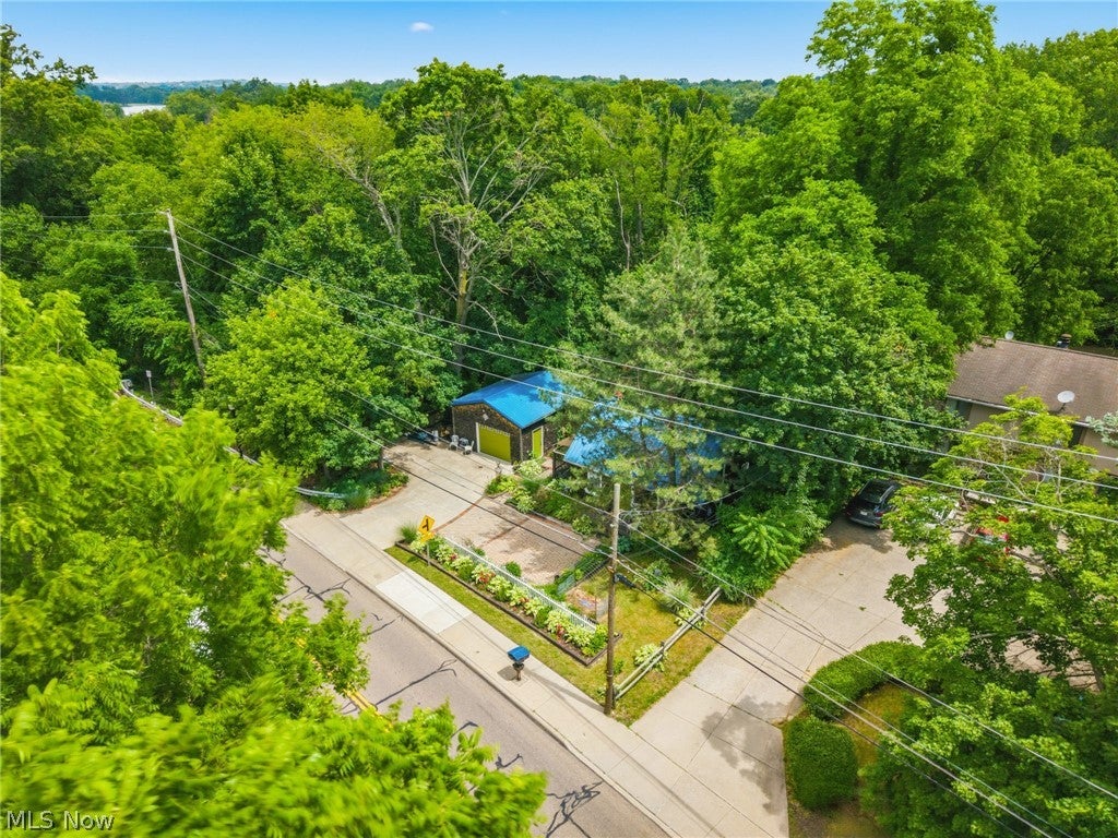 619 Portage Lakes Drive — photo