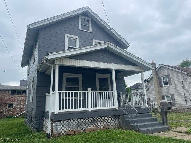 838 10th Street NE — photo