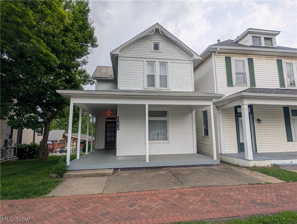 123 E Main Street — photo