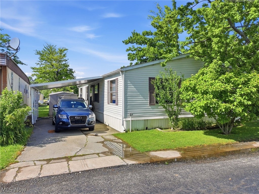 4534 Lake Road E 23 — photo